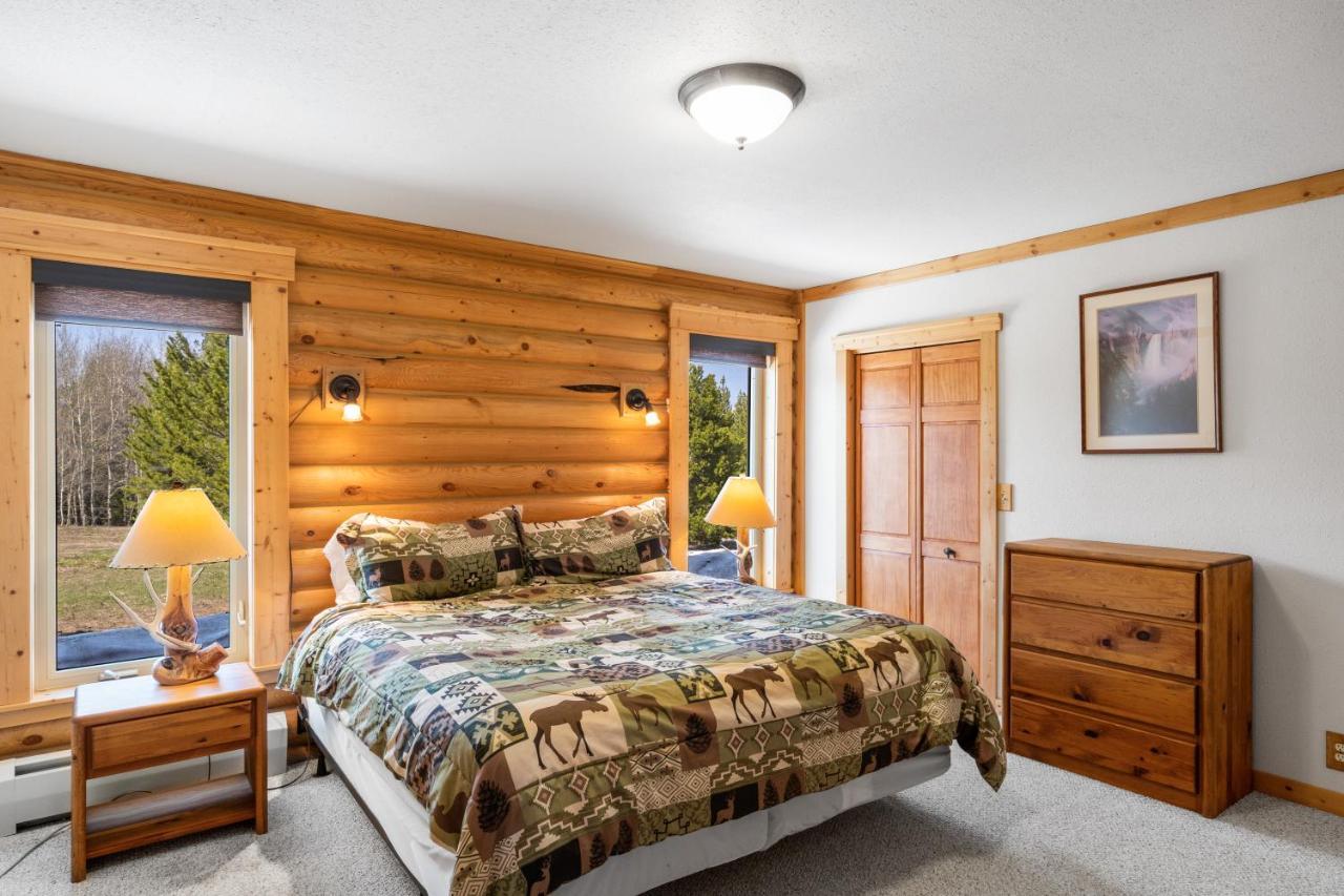 Lazy Fox Cabin West Yellowstone Bagian luar foto